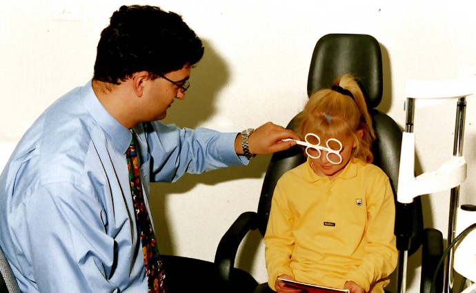 Dr Nick Eye Tests